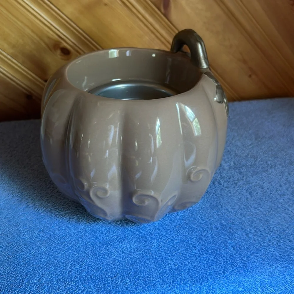 Yankee Candle Harvest Pumpkin Scenterpiece Meltcup Wax Warmer